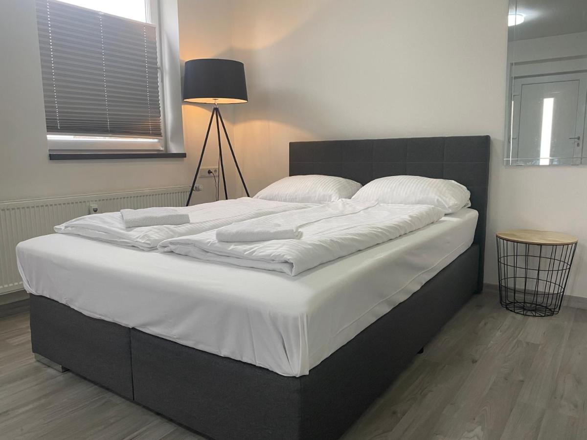 קאסל Urbanes, Modernes Apartment Mit Parkplatz מראה חיצוני תמונה